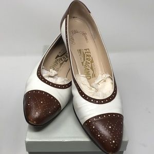Salvatore Ferragamo Tuxedo Brocade Low Stacked Heel Sz. 9